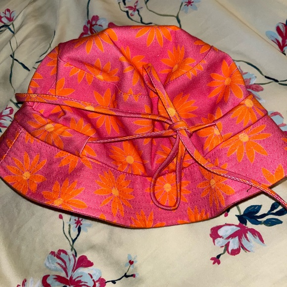 Jacquemus bucket hat - Picture 2 of 2